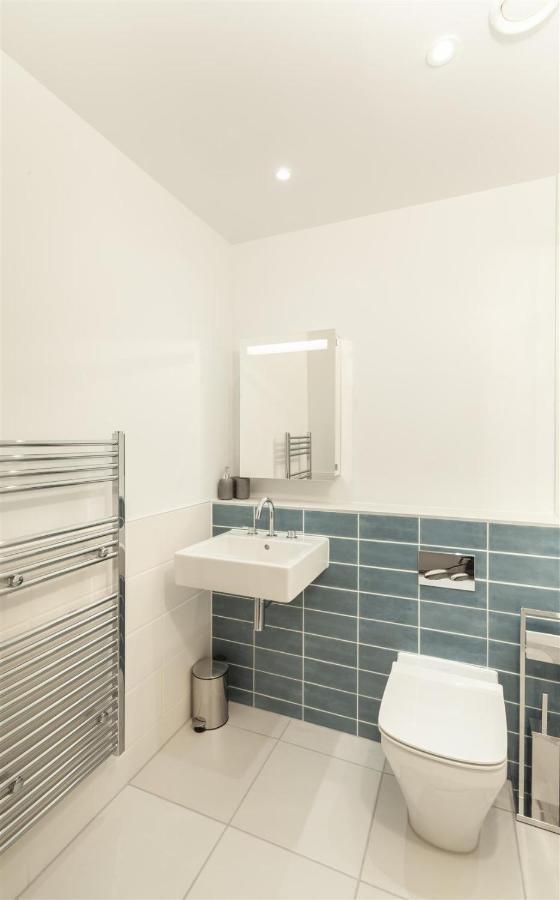5 Putsborough - Luxury Apartment At Byron Woolacombe, Only 4 Minute Walk To Woolacombe Beach! المظهر الخارجي الصورة